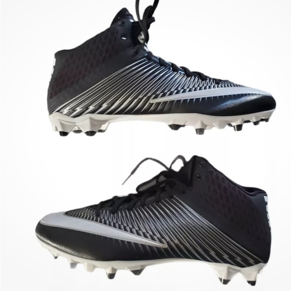 BRAND NEW Nike Cleats, Size 12.5